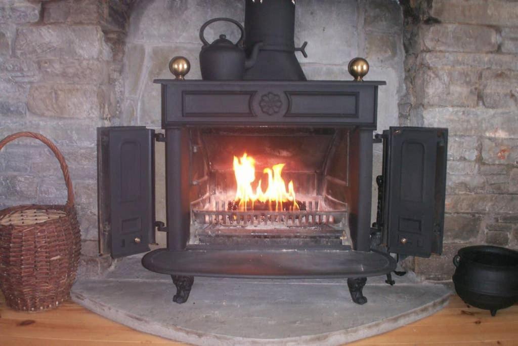 Red Stonecutters Cottage, Doolin Carrowauff Zewnętrze zdjęcie