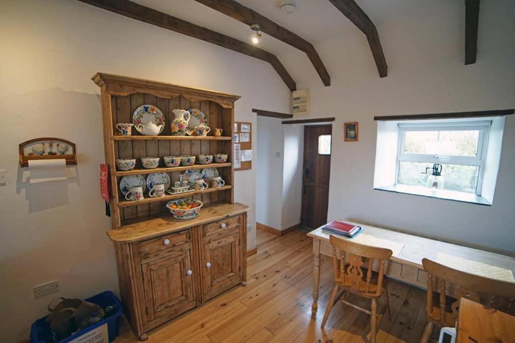 Red Stonecutters Cottage, Doolin Carrowauff Zewnętrze zdjęcie